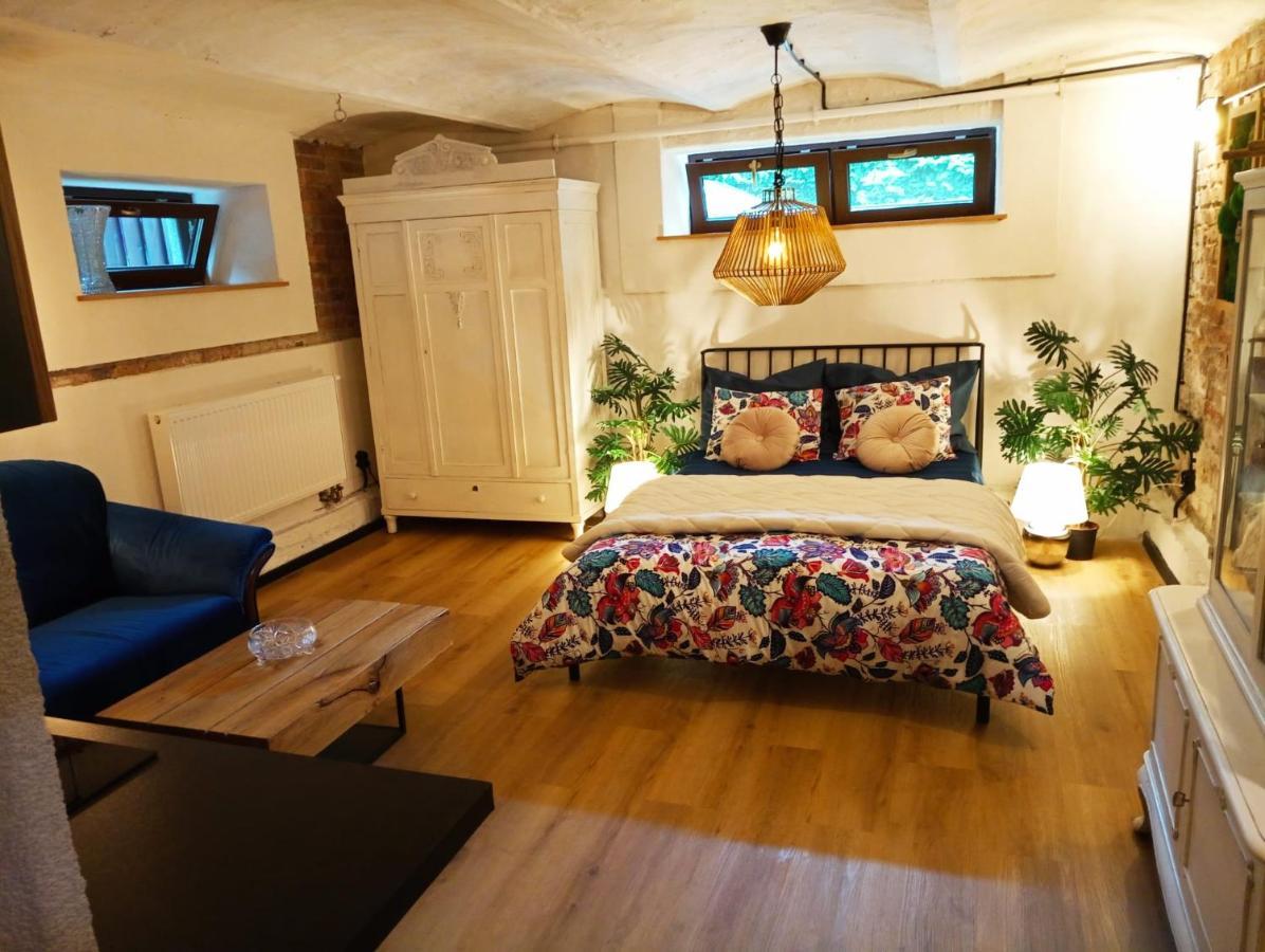 Klimatyczne Studio 3B Z Parkingiem Katoviçe Dış mekan fotoğraf